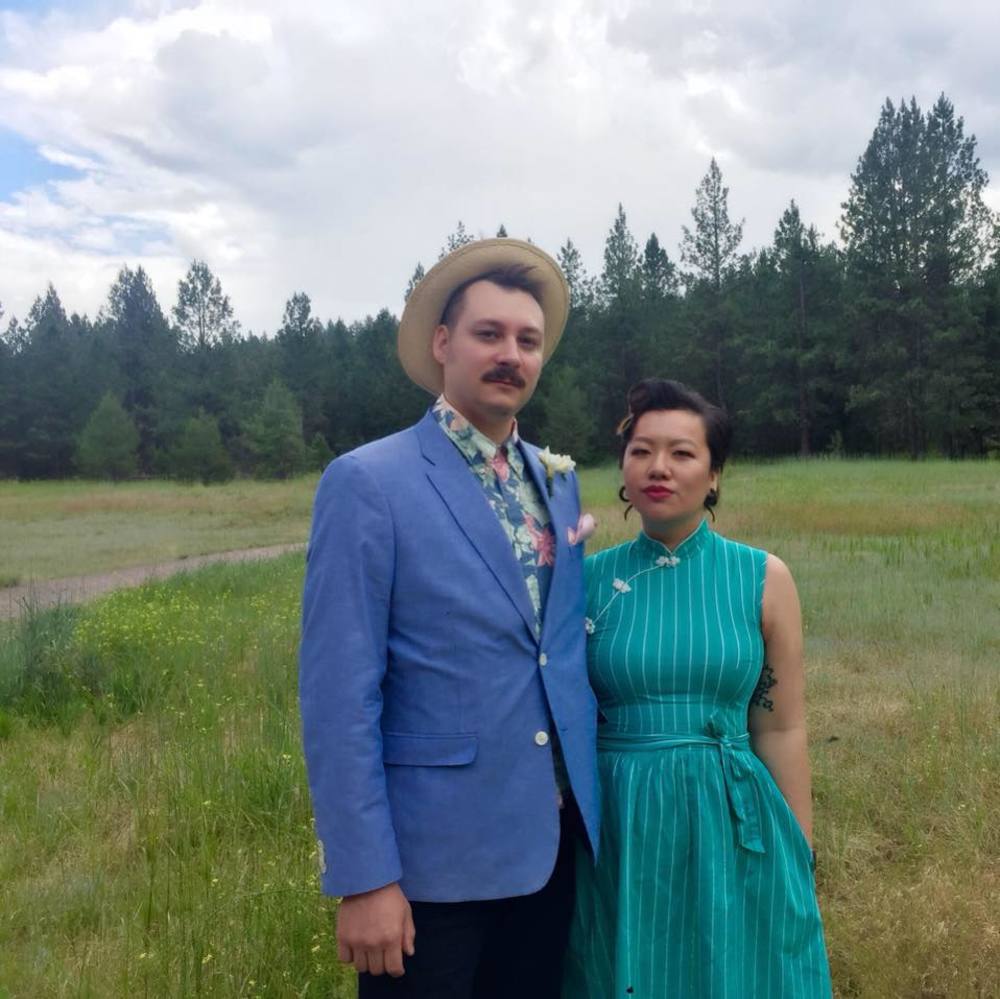 Meet your Posher, Bee